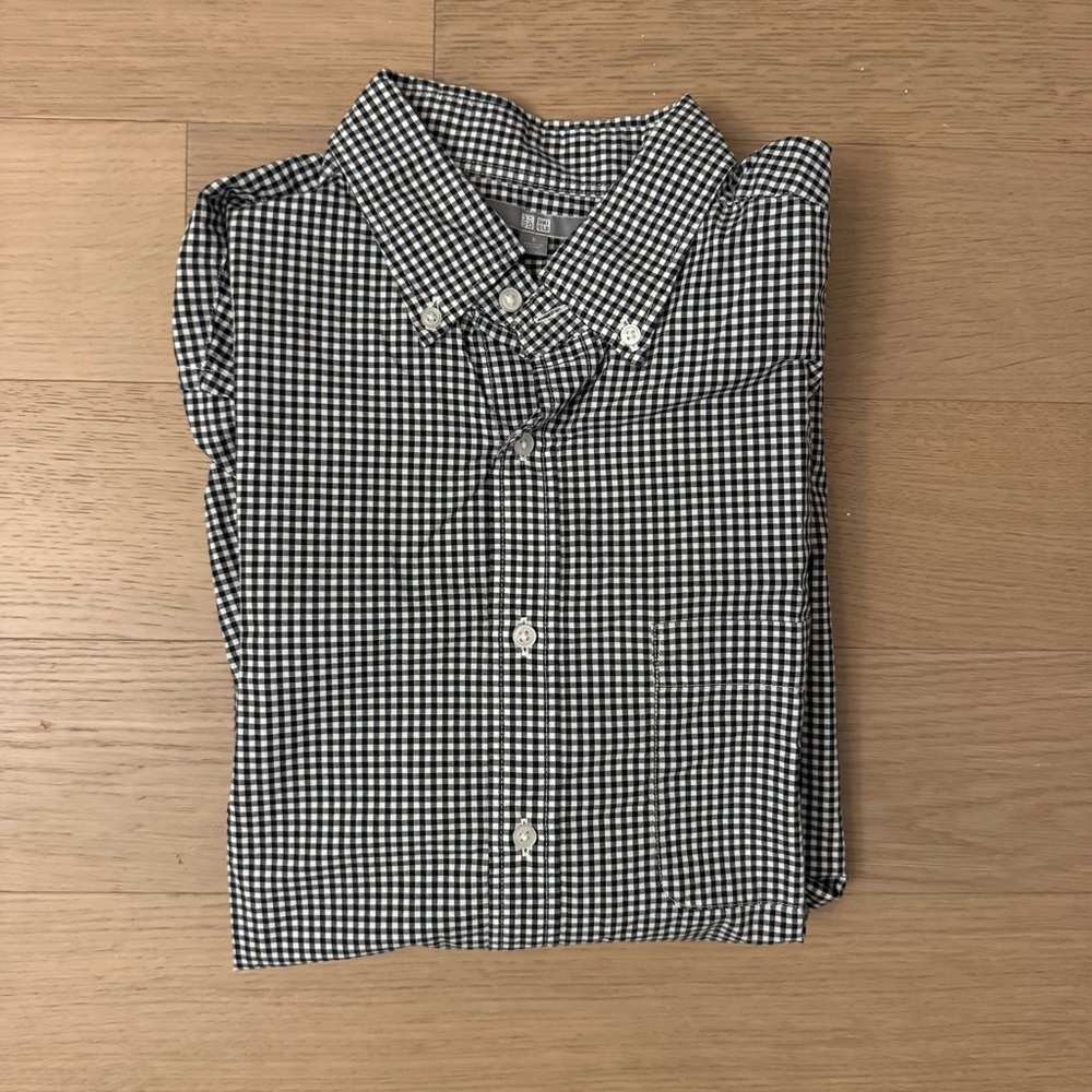 Uniqlo Black and White Gingham Button-Down Shirt